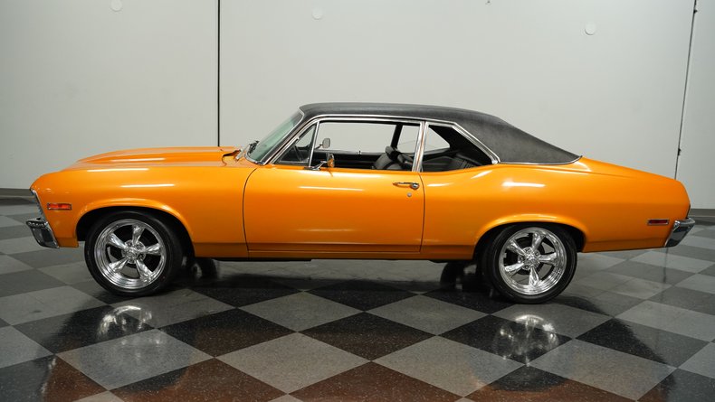 Unknown-Nova-1972-Gold-Black