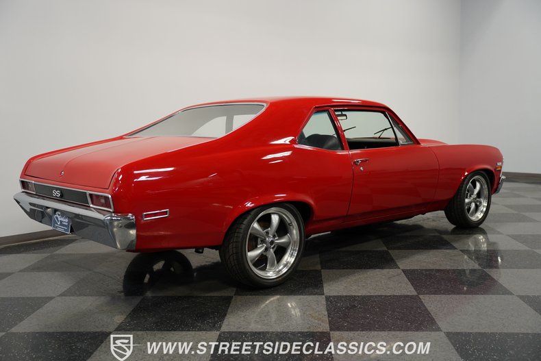 Unknown-Nova-1972-Red-Black-10