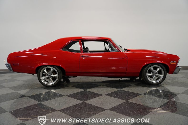 Unknown-Nova-1972-Red-Black-11