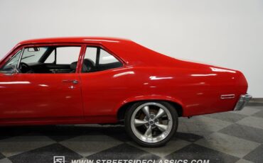 Unknown-Nova-1972-Red-Black-21
