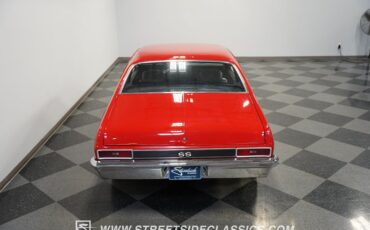 Unknown-Nova-1972-Red-Black-25