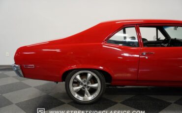 Unknown-Nova-1972-Red-Black-28