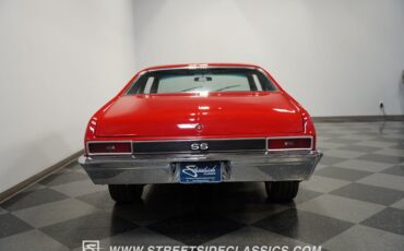 Unknown-Nova-1972-Red-Black-7