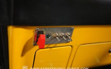 Unknown-Nova-1972-Yellow-Black-42