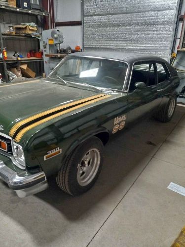 Unknown-Nova-1974-Green-Black-1