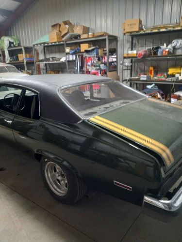 Unknown-Nova-1974-Green-Black-3