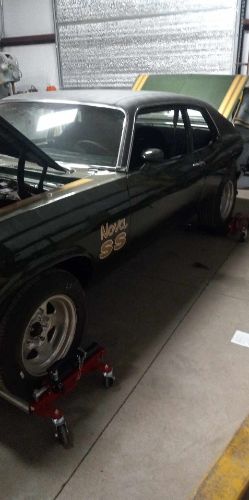 Unknown-Nova-1974-Green-Black-4