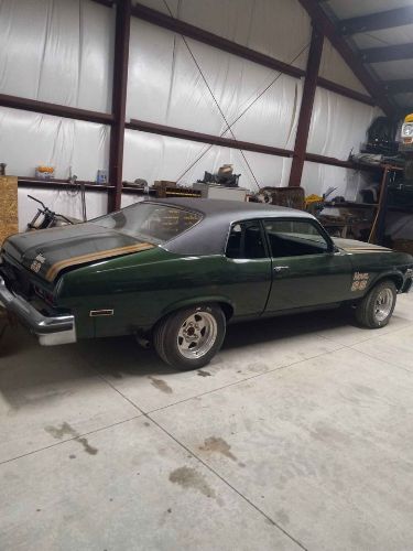 Unknown-Nova-1974-Green-Black-6