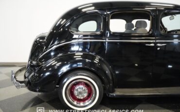Unknown-Other-1938-Black-Beige-42