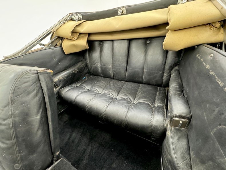 Unknown-Other-1938-Packard-Ivory-Black-37