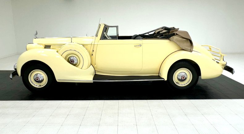 Unknown-Other-1938-Packard-Ivory-Black-47
