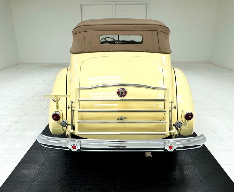 Unknown-Other-1938-Packard-Ivory-Black-9
