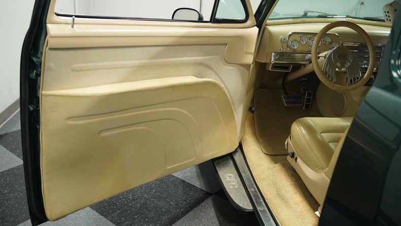 Unknown-Other-1946-Green-Metallic-Cream-14