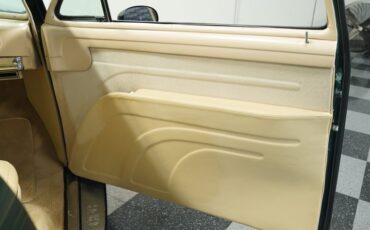 Unknown-Other-1946-Green-Metallic-Cream-40