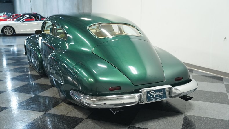 Unknown-Other-1946-Green-Metallic-Cream-5