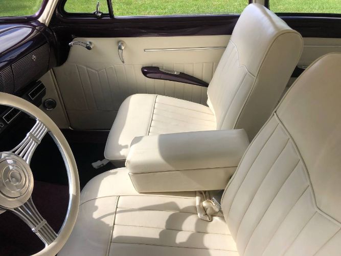 Unknown-Other-1950-Mulberry-Pearl-White-Vinyl-10