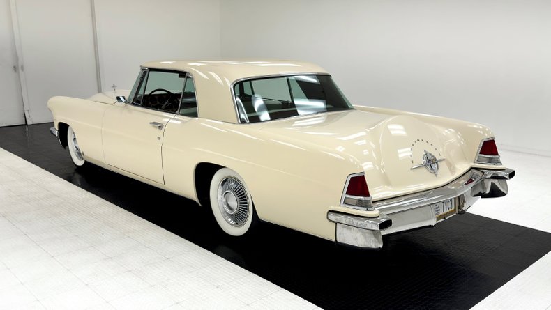 Unknown-Other-1956-Cream-White-Deep-Red-1