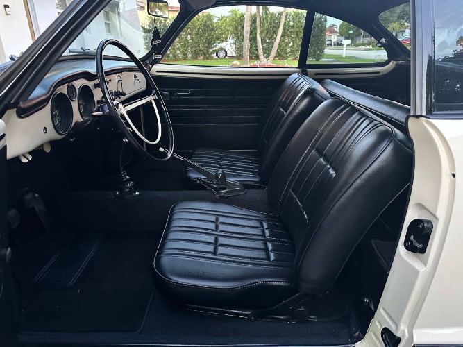 Unknown-Other-1965-Jet-Black-Light-Tan-18