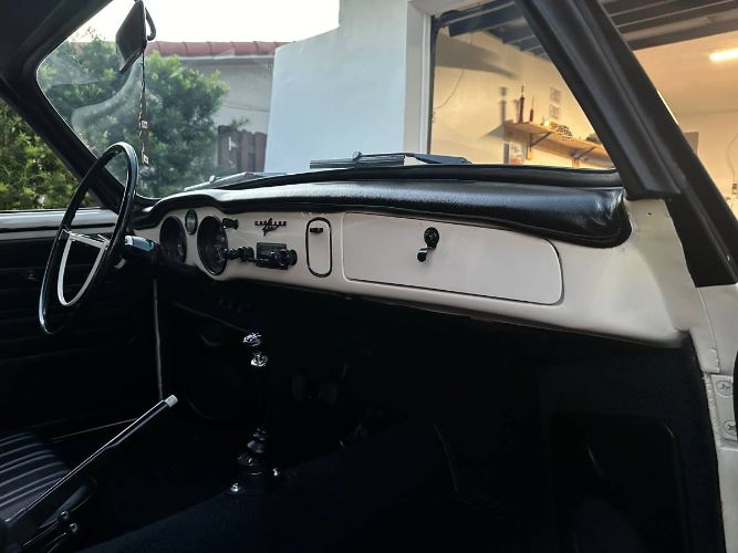 Unknown-Other-1965-Jet-Black-Light-Tan-20