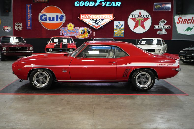 Unknown-Other-1969-Red-White-2