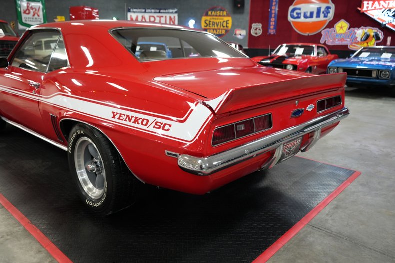 Unknown-Other-1969-Red-White-48