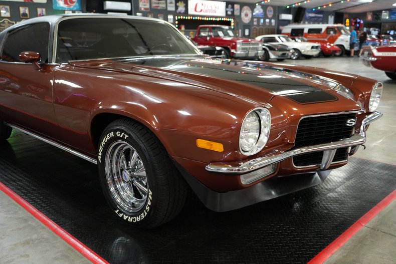 Unknown-Other-1970-Brown-Black-29