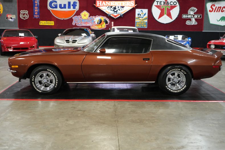 Unknown-Other-1970-Brown-Black-3