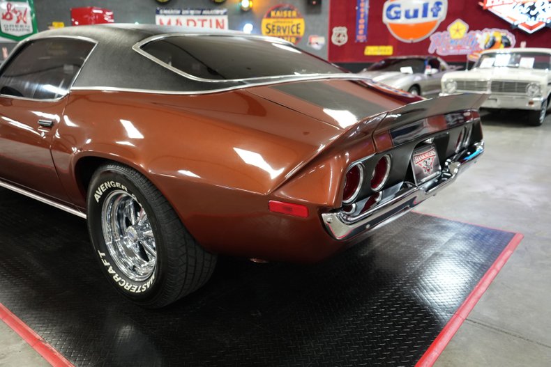 Unknown-Other-1970-Brown-Black-45