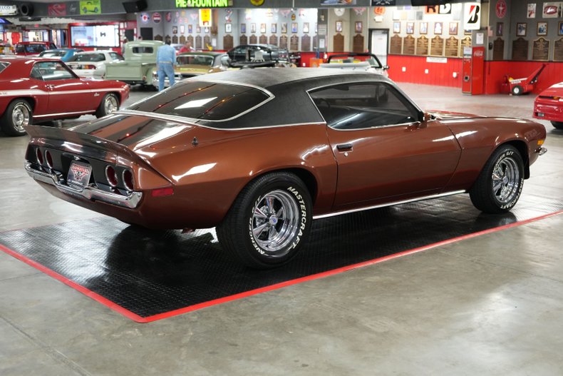 Unknown-Other-1970-Brown-Black-6