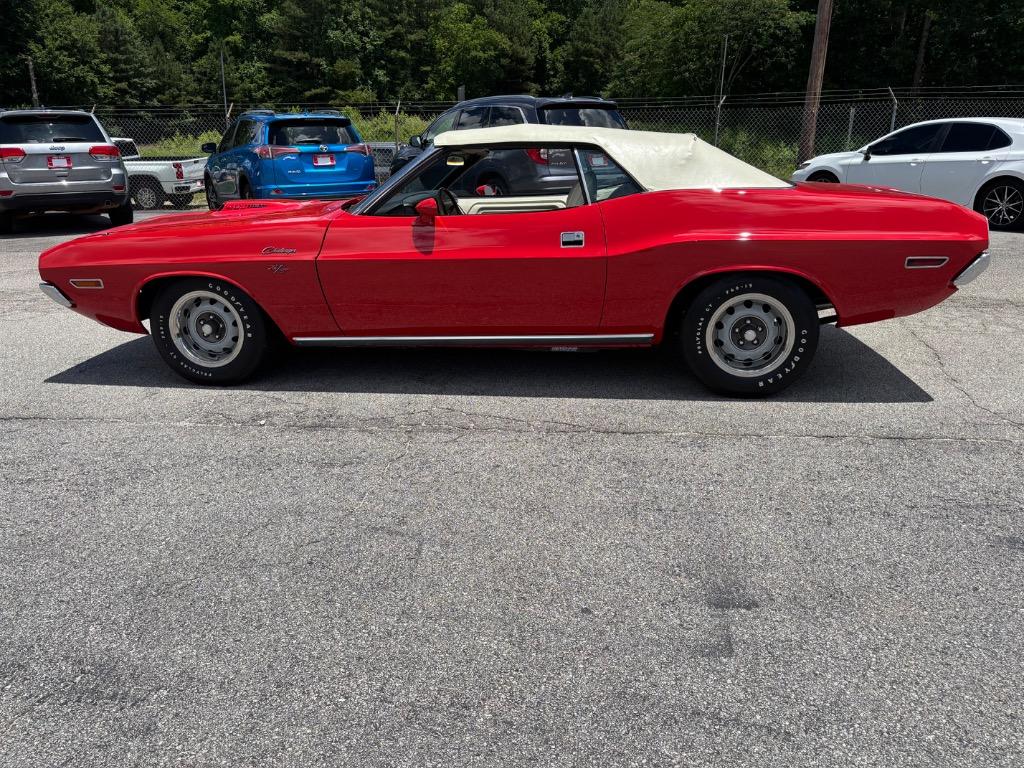Unknown-Other-1970-Red-White-46