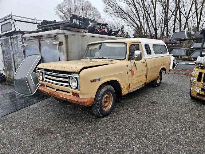 Unknown-Other-1970-Tan-Black-10