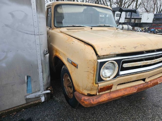 Unknown-Other-1970-Tan-Black-7