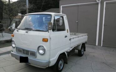 Unknown-Other-1970-White-1