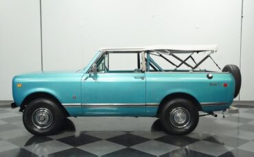 Unknown-Other-1972-Blue-Blue-1