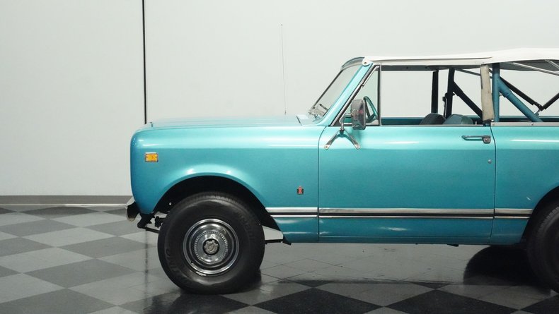 Unknown-Other-1972-Blue-Blue-24