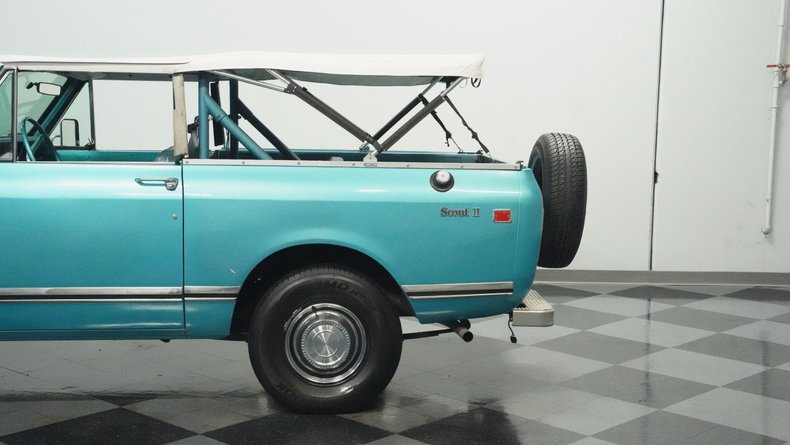 Unknown-Other-1972-Blue-Blue-25