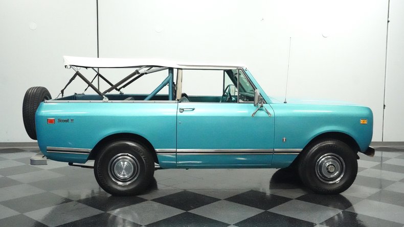 Unknown-Other-1972-Blue-Blue-49