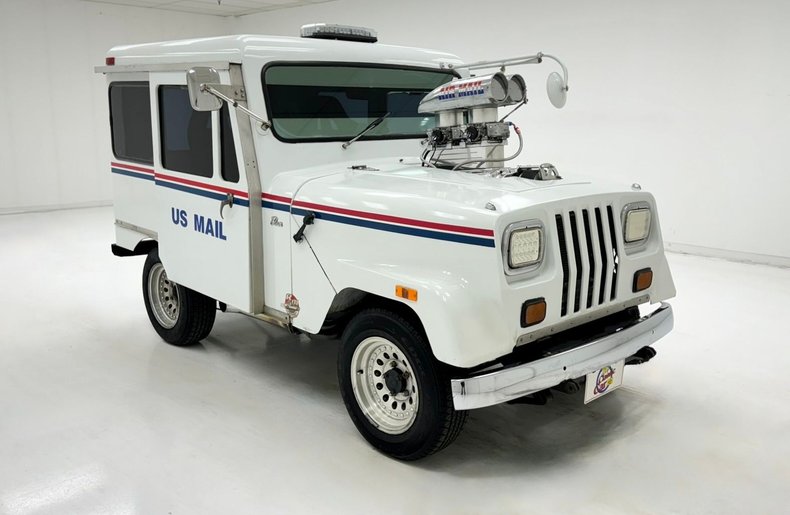 Unknown-Other-1974-White-Black-8