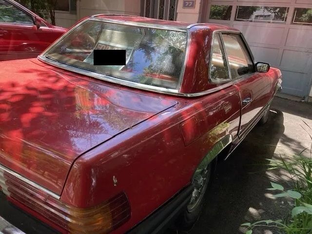 Unknown-Other-1975-Red-6