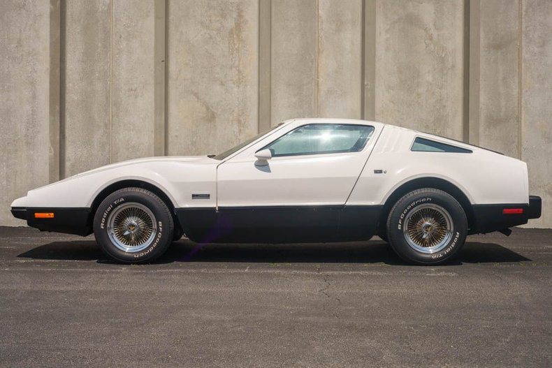 Unknown-Other-1975-White-Black-32