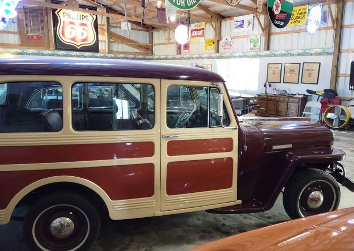 Unknown-Overland-1948-Burgundy-Burgundy