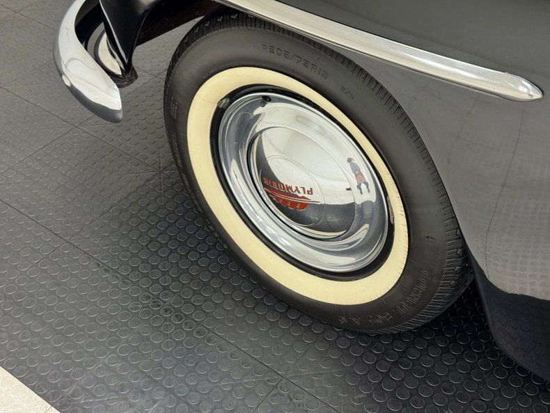 Unknown-P15-special-deluxe-1948-Plymouth-Black-Gray-14