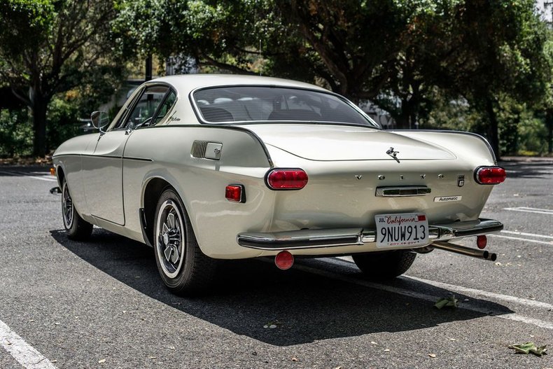 Unknown-P1800-1971-White-Red-1