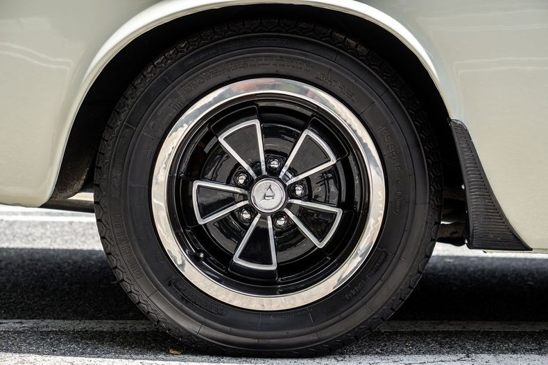 Unknown-P1800-1971-White-Red-44