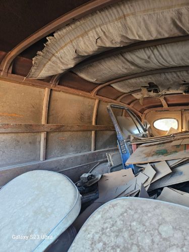 Unknown-Panel-truck-1941-Yellow-10