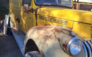 Unknown-Panel-truck-1941-Yellow