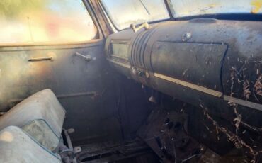 Unknown-Panel-truck-1941-Yellow-4