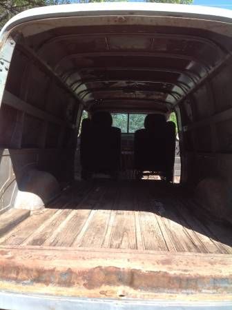 Unknown-Panel-truck-1949-Primer-1