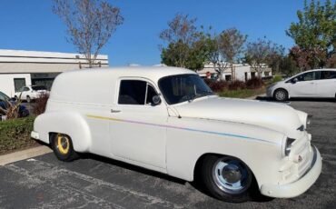 Unknown-Panel-truck-1950-White-Gray-3