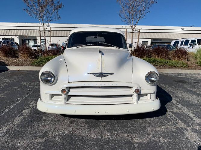Unknown-Panel-truck-1950-White-Gray-4